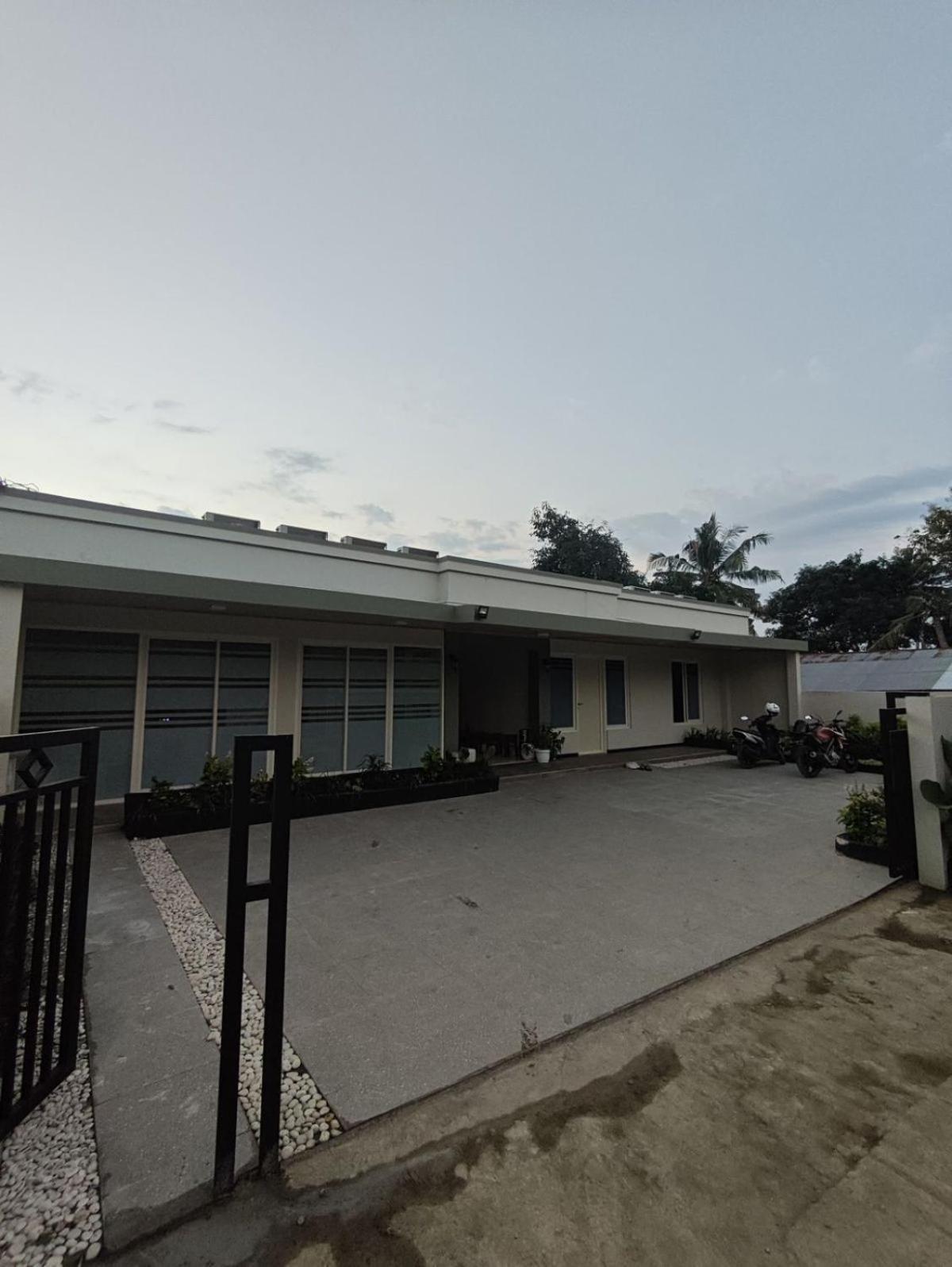 El Nipa Hotel ลาบวนบาโจ ภายนอก รูปภาพ