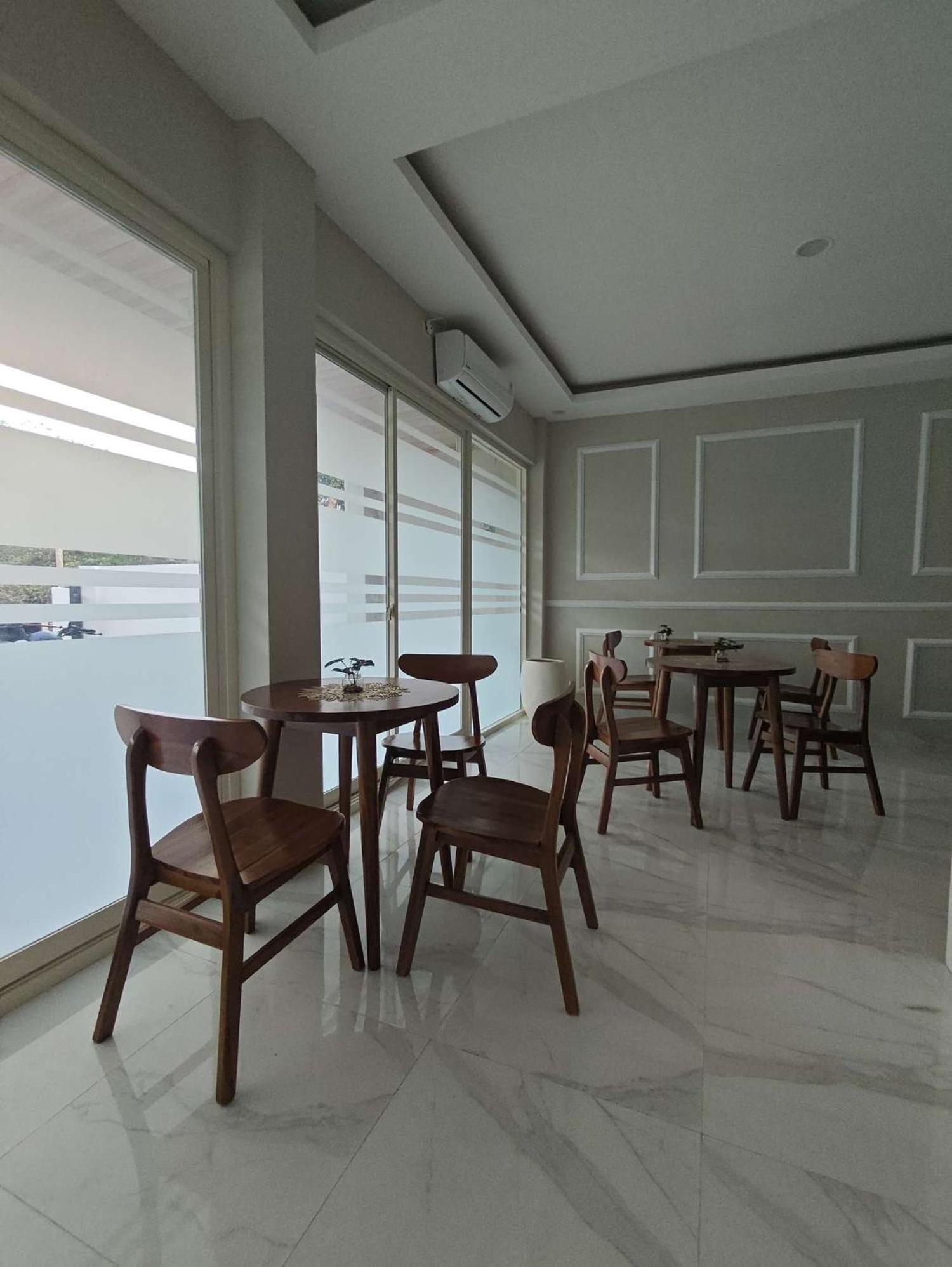 El Nipa Hotel ลาบวนบาโจ ภายนอก รูปภาพ